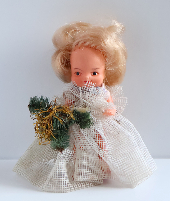 ドイツ　ヴィンテージラバードール　ARI社 植毛　クリスマスの飾りを開く